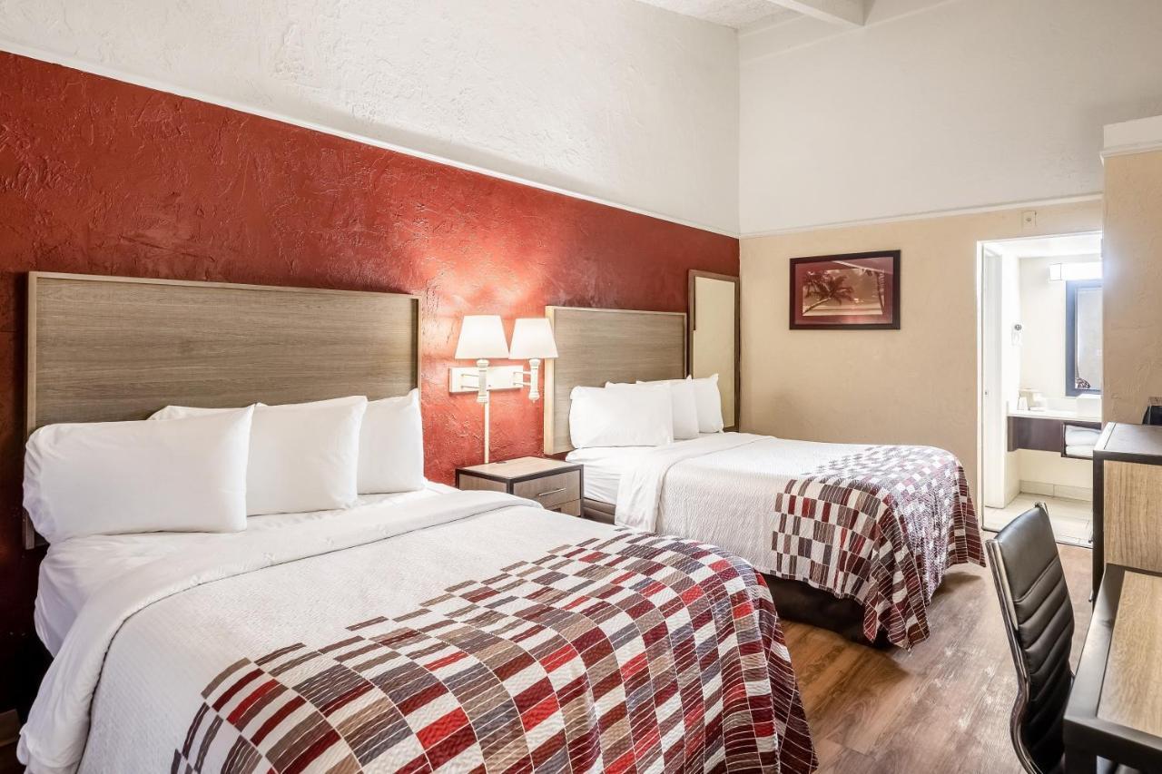 Red Roof Inn Tampa Bay - St. Petersburg Esterno foto