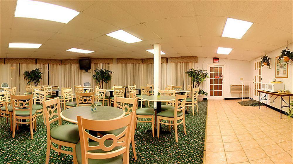 Red Roof Inn Tampa Bay - St. Petersburg Esterno foto